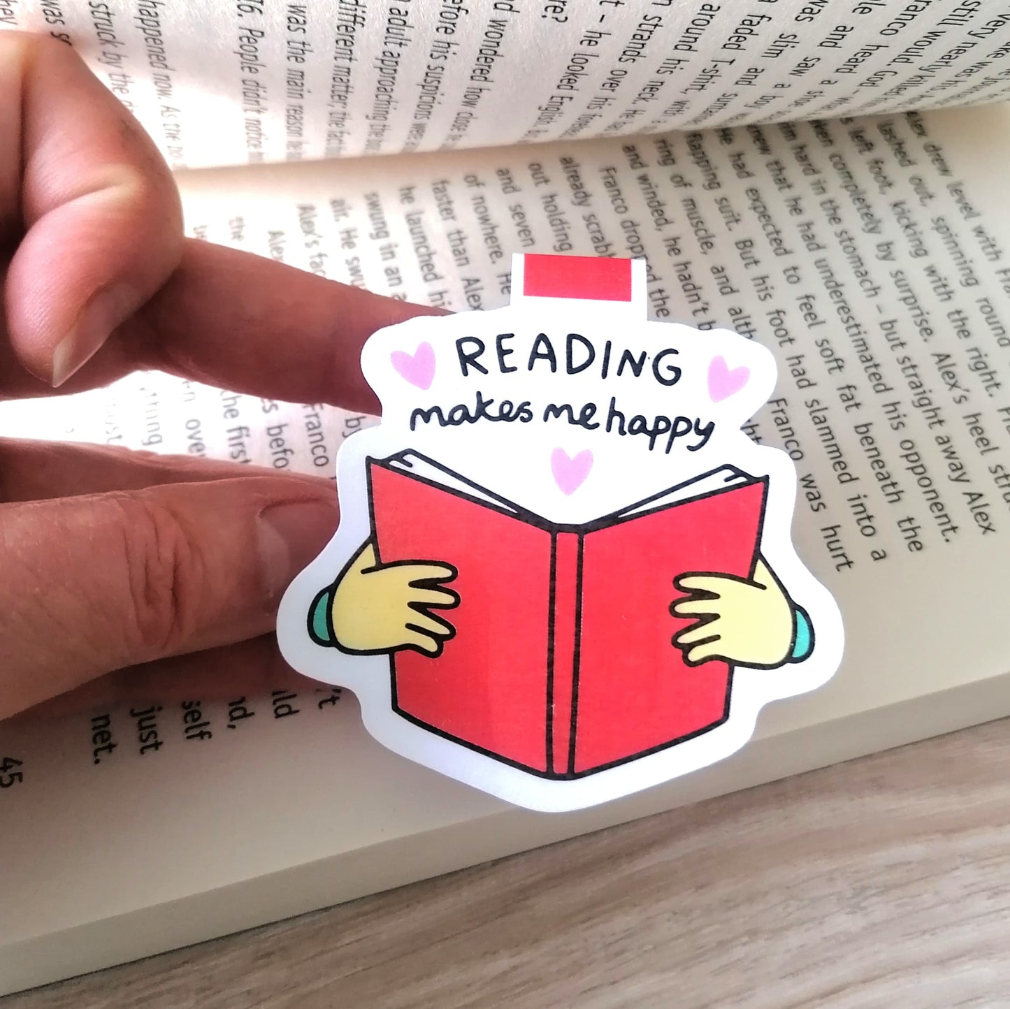 MAGNETIC BOOKMARK - READING MAKES ME HAPPY