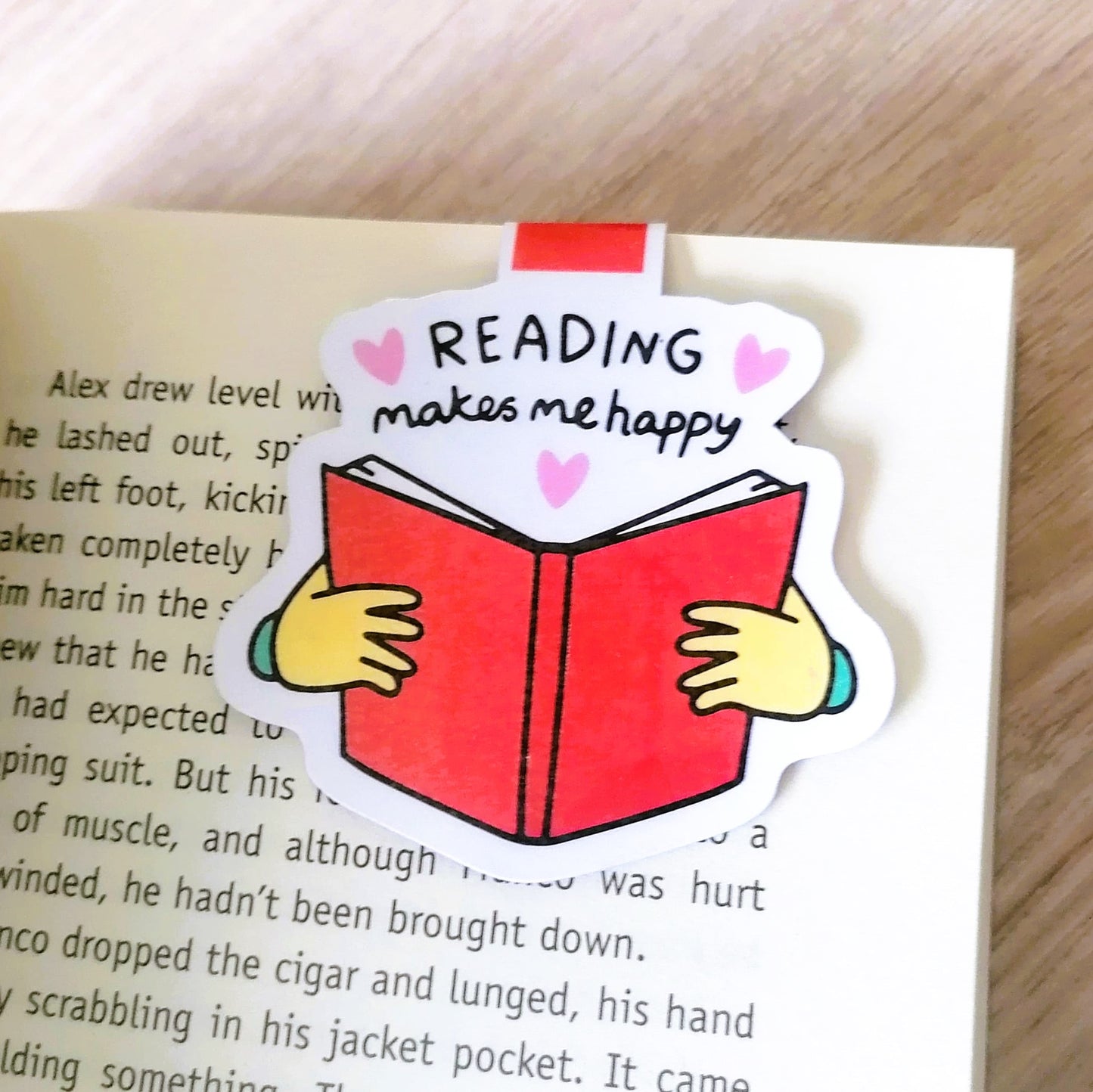 MAGNETIC BOOKMARK - READING MAKES ME HAPPY