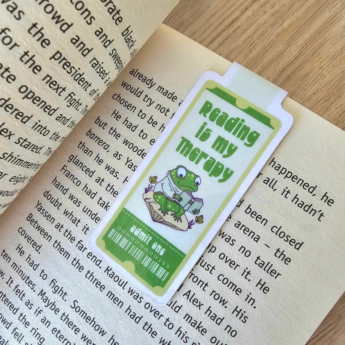 MAGNETIC BOOKMARK - READING IS MY THERAPY - FROG