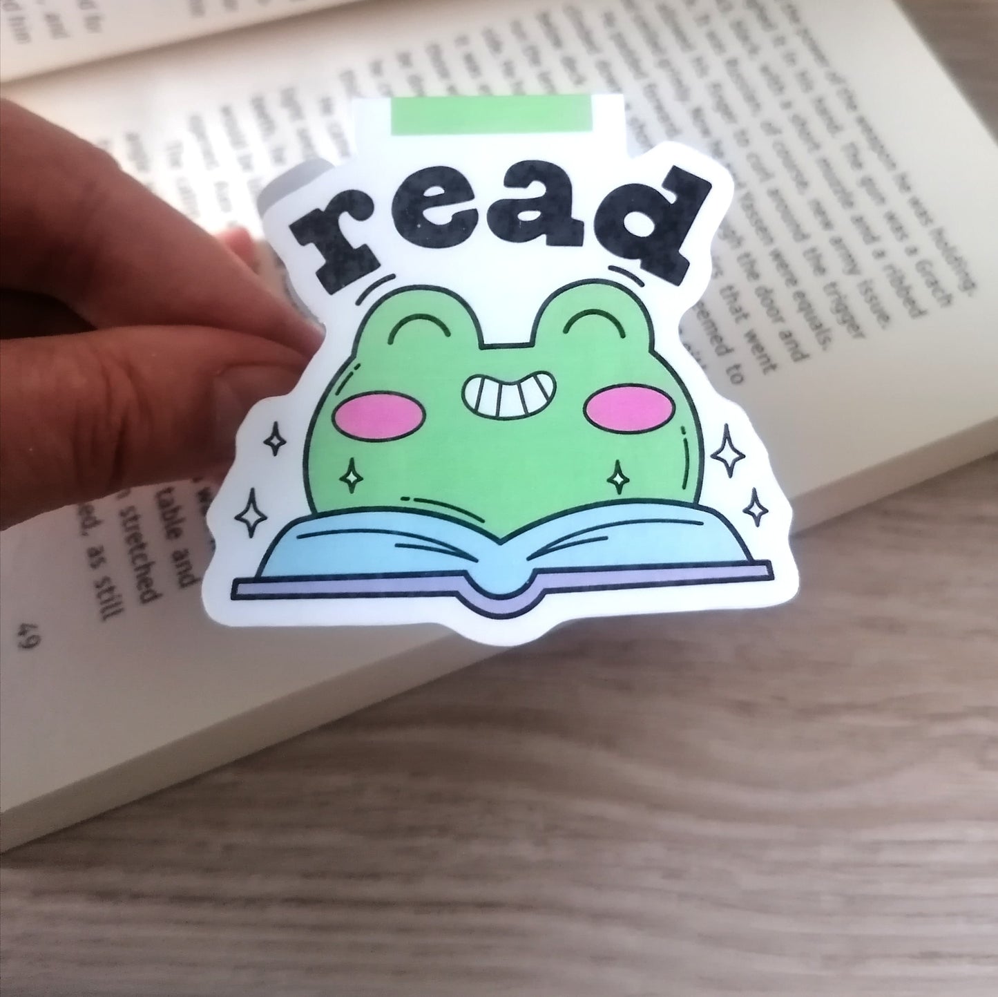 MAGNETIC BOOKMARK - FROG - READ