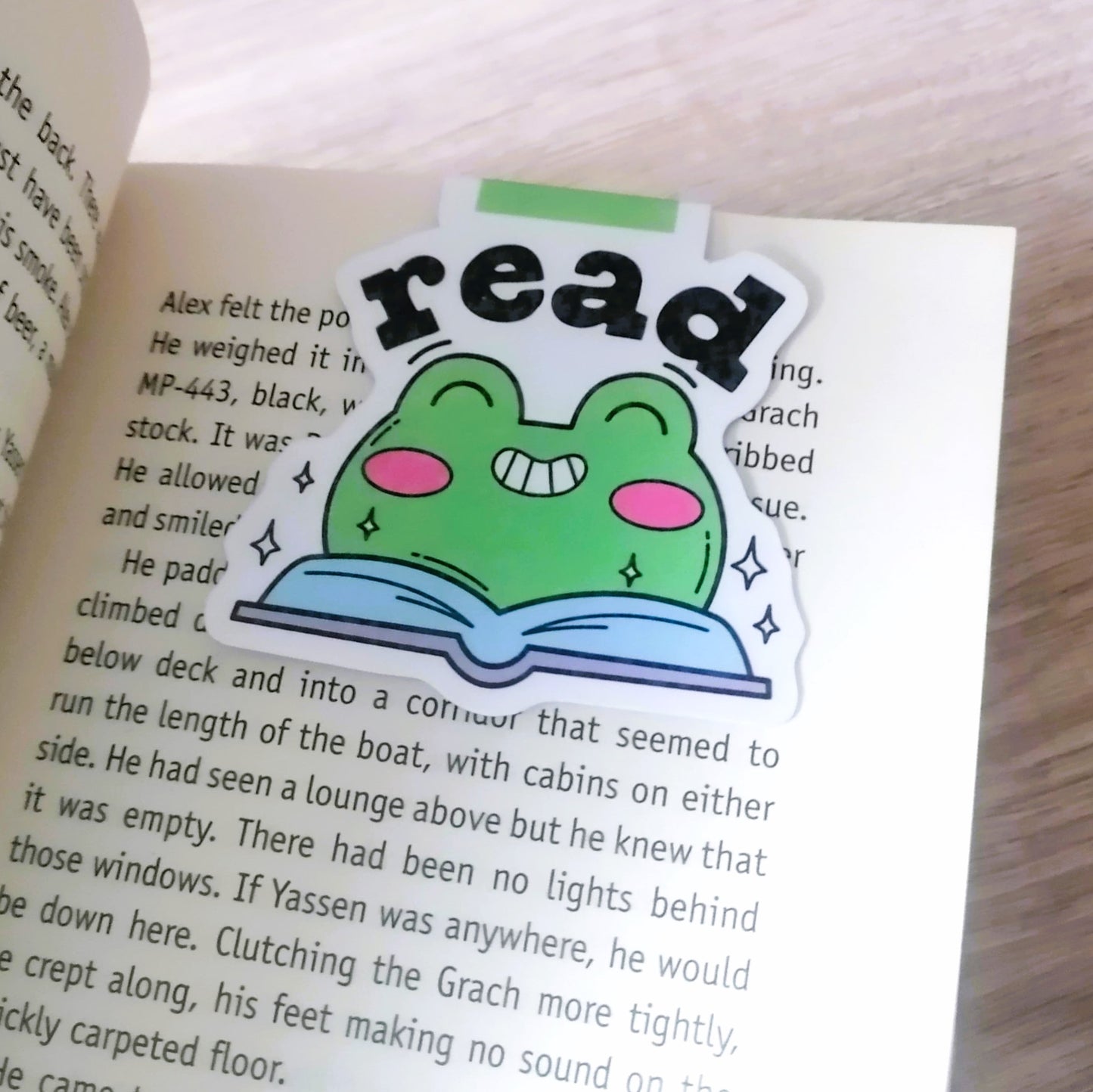 MAGNETIC BOOKMARK - FROG - READ