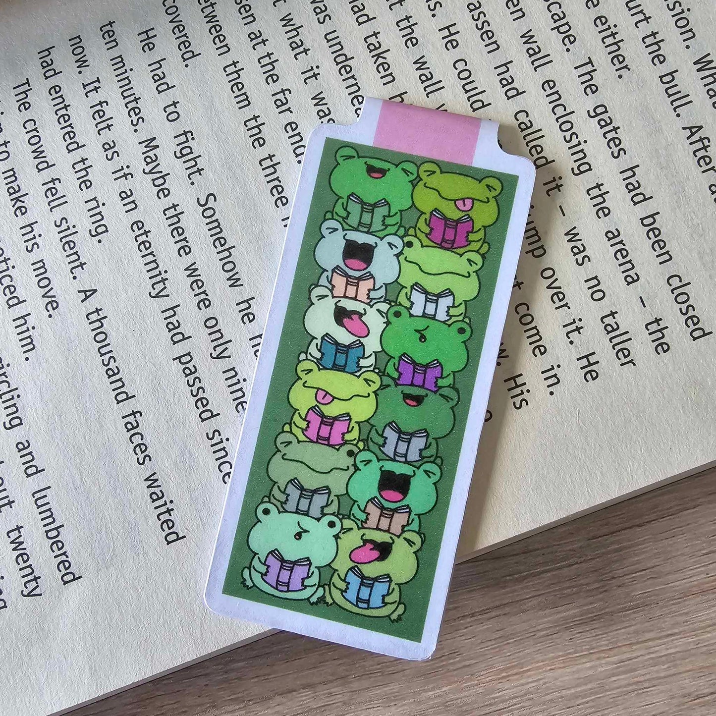 MAGNETIC BOOKMARK - FROGS