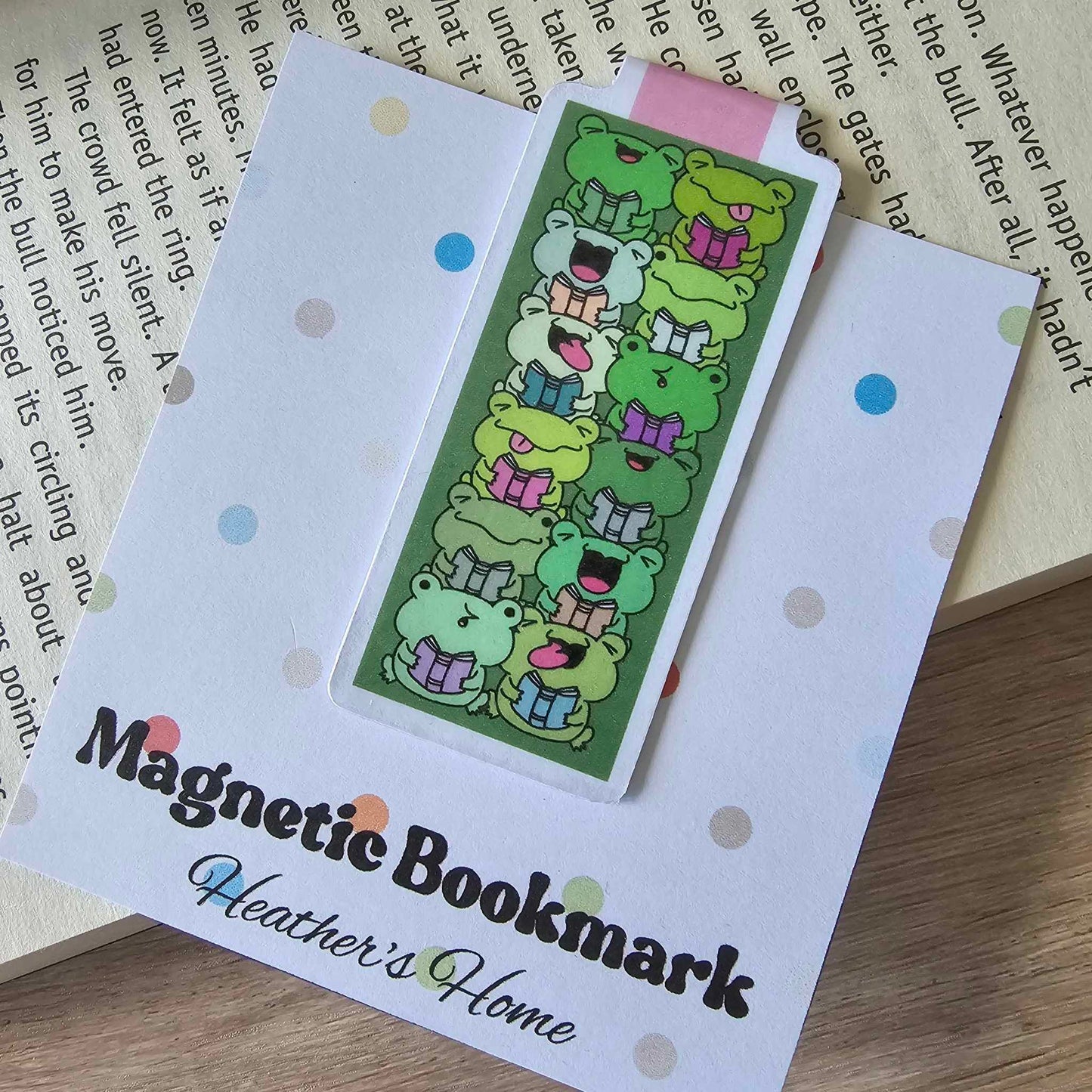 MAGNETIC BOOKMARK - FROGS