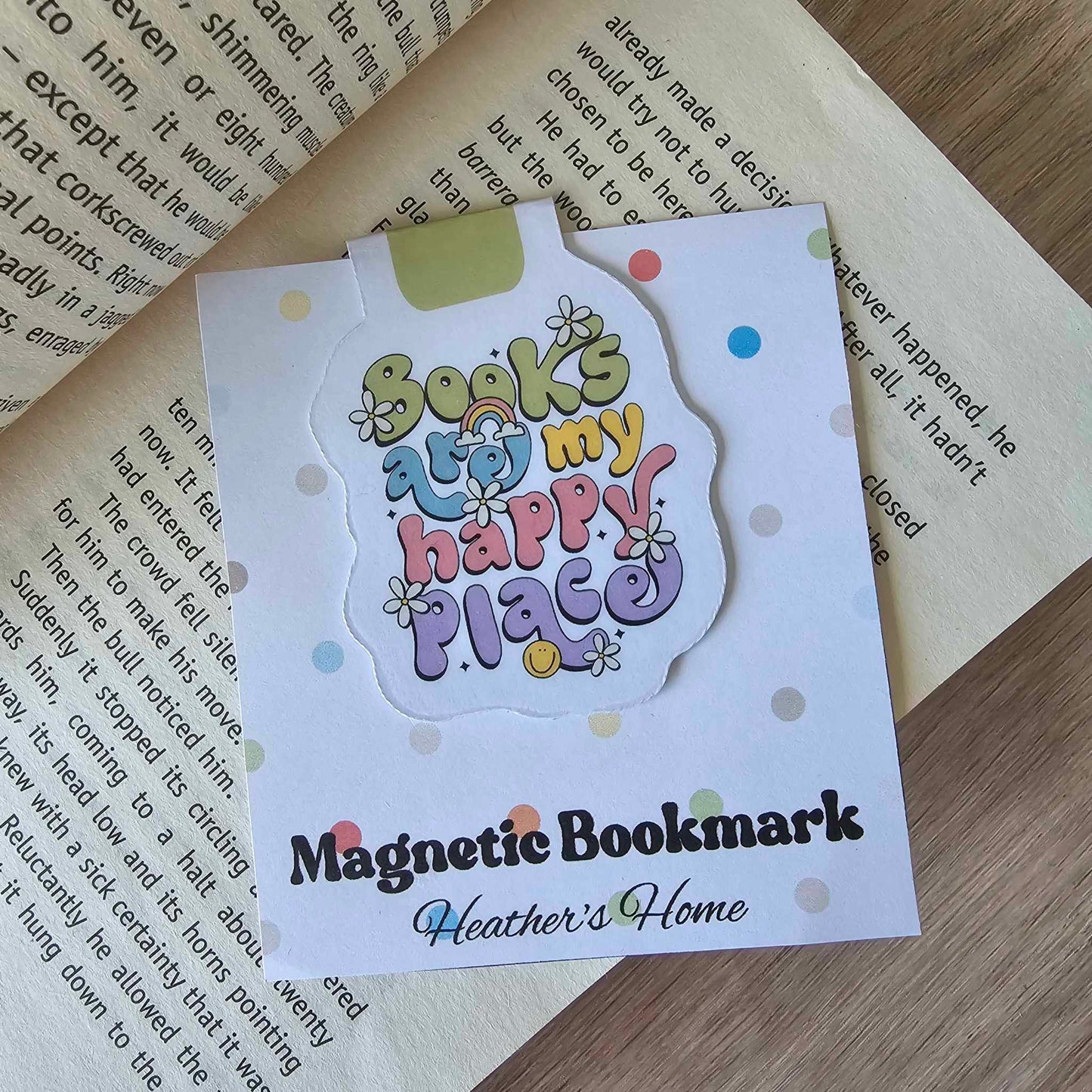 MAGNETIC BOOKMARK - BOOKS ARE MY HAPPY PLACE