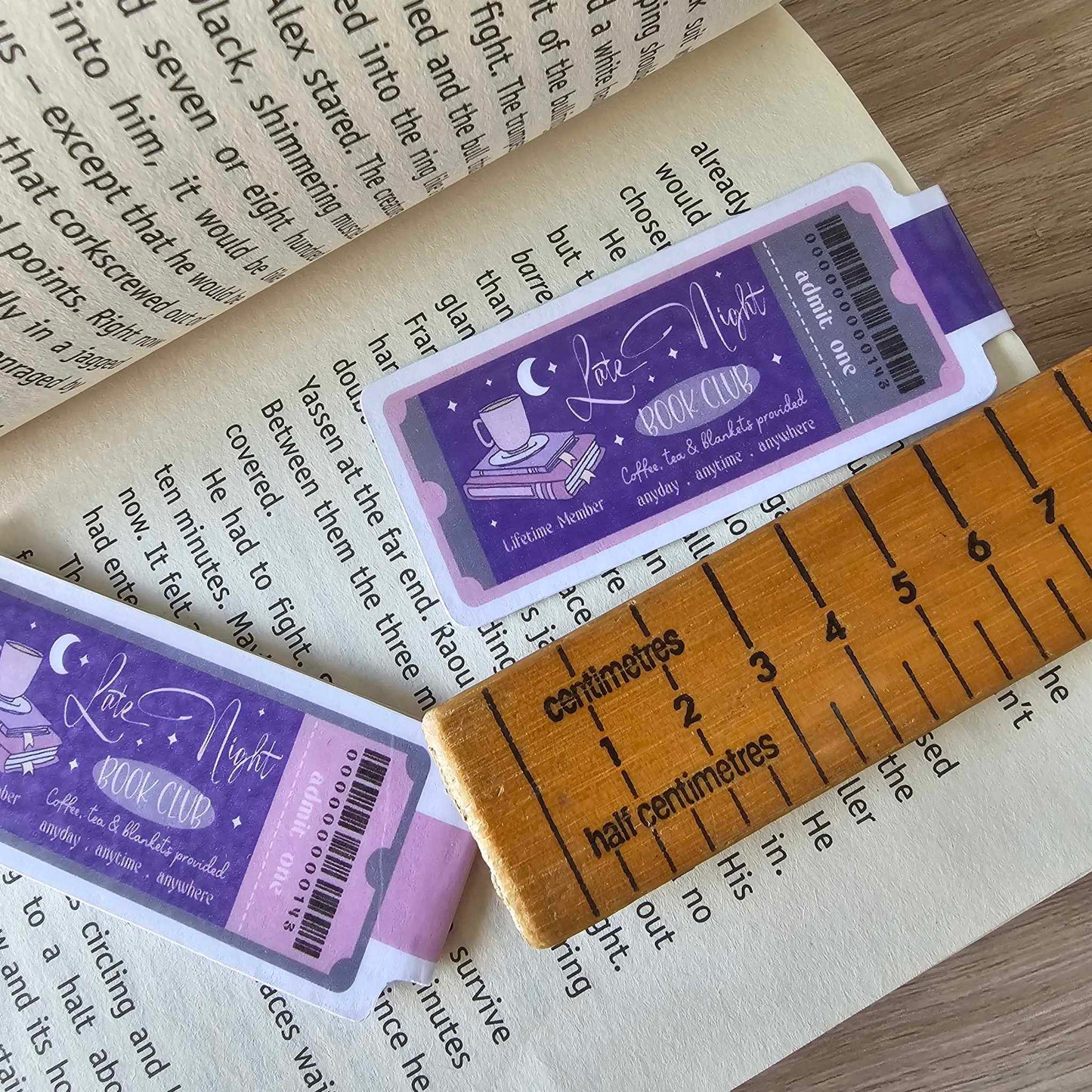 MAGNETIC BOOKMARK - LATE NIGHT BOOKCLUB