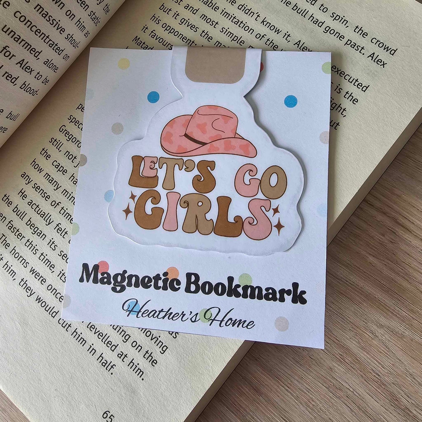 MAGNETIC BOOKMARK - LET'S GO GIRLS