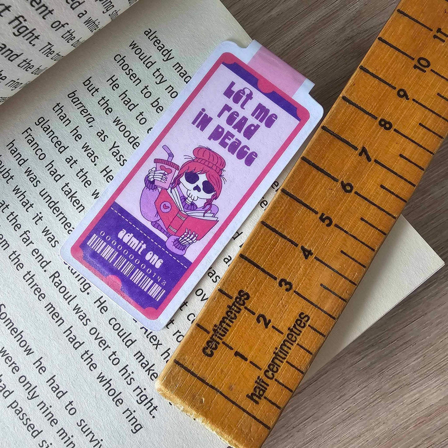 MAGNETIC BOOKMARK - LET ME READ IN PEACE