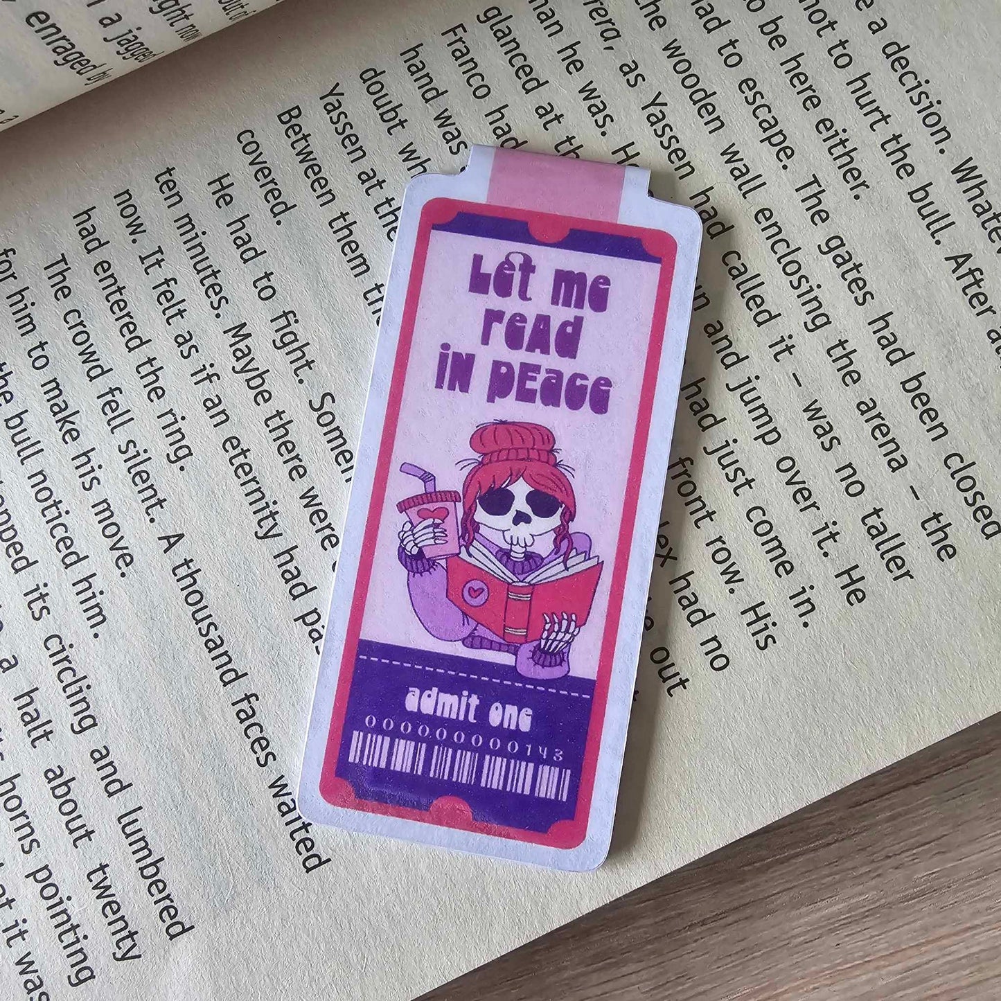 MAGNETIC BOOKMARK - LET ME READ IN PEACE