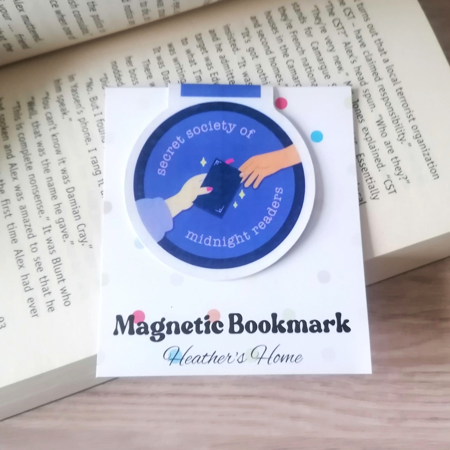 MAGNETIC BOOKMARK - SECRET MIDNIGHT READERS