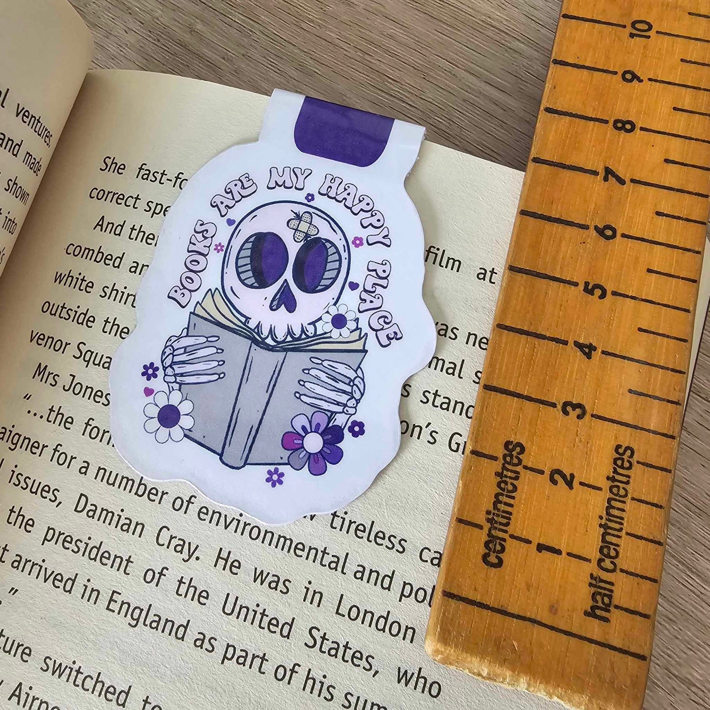 MAGNETIC BOOKMARK - MY HAPPY PLACE (SKELETON)