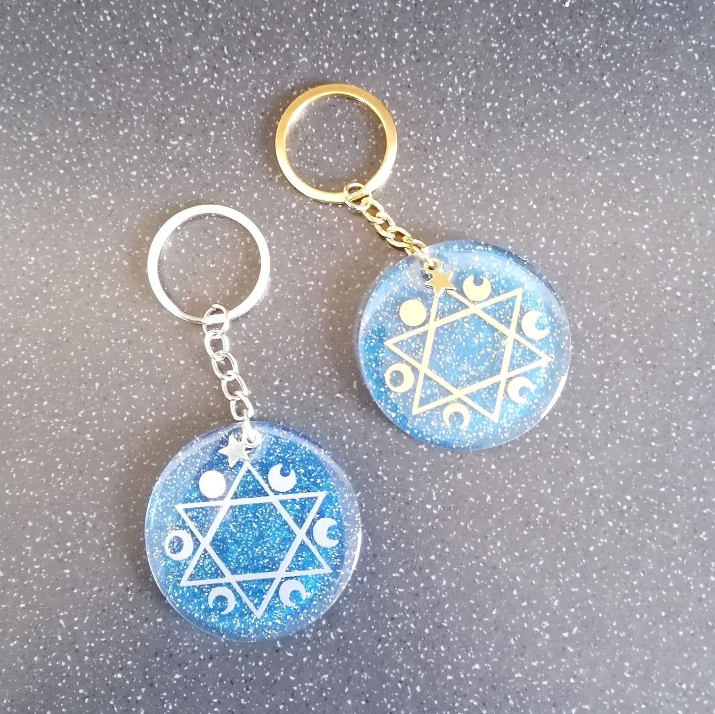 Moon phases keyring