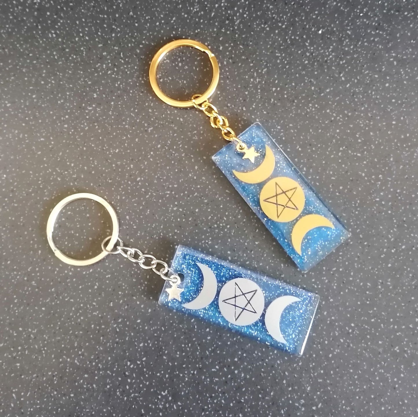 Triple moon keyring